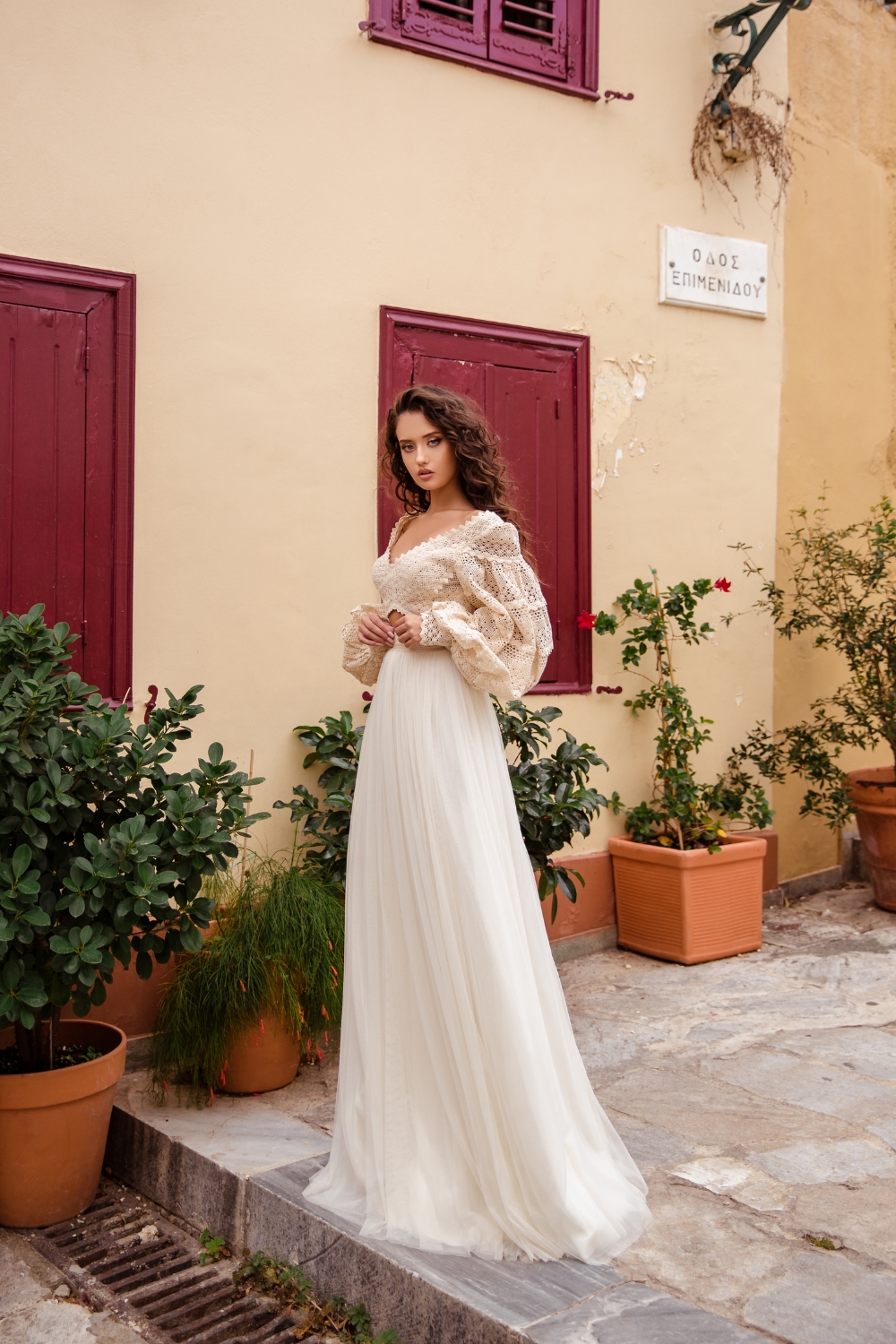 35 handmade-long-sleeve-crop-top-wedding-dress-thea-by-zolotas-atelier (1)