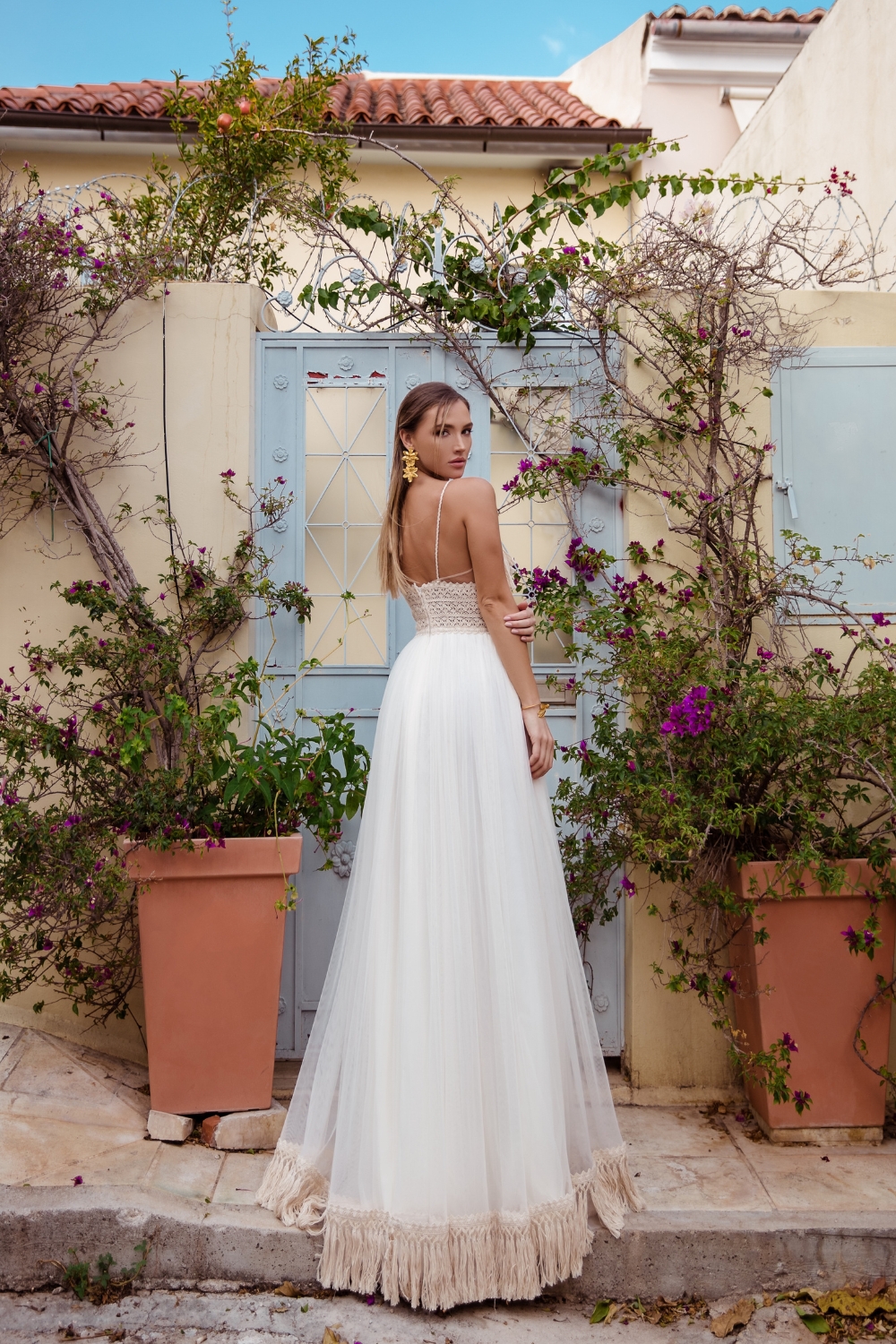 handmade-antigone-wedding-dress-by-zolotas-atelier