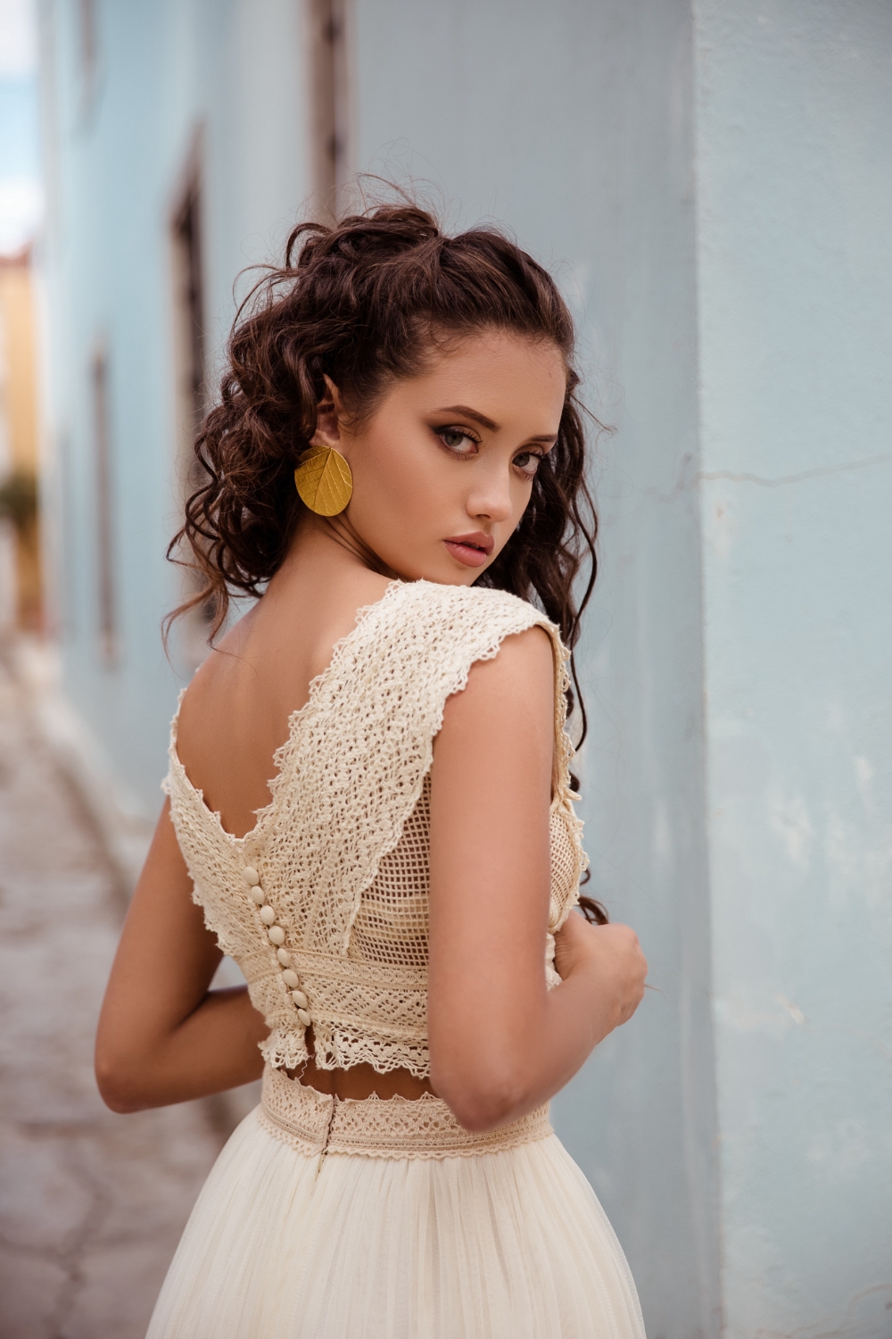 handmade-v-back-wedding-dress-theoni-by-zolotas-atelier (1)